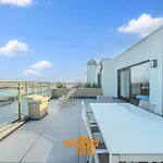 Riverside 0902 نيوبورت