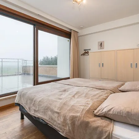 Riverside 0902 * Nieuwpoort